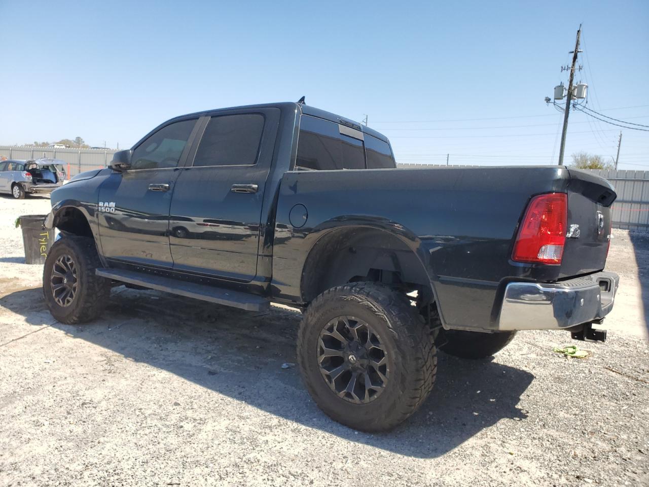 2016 RAM 1500 - Image 2