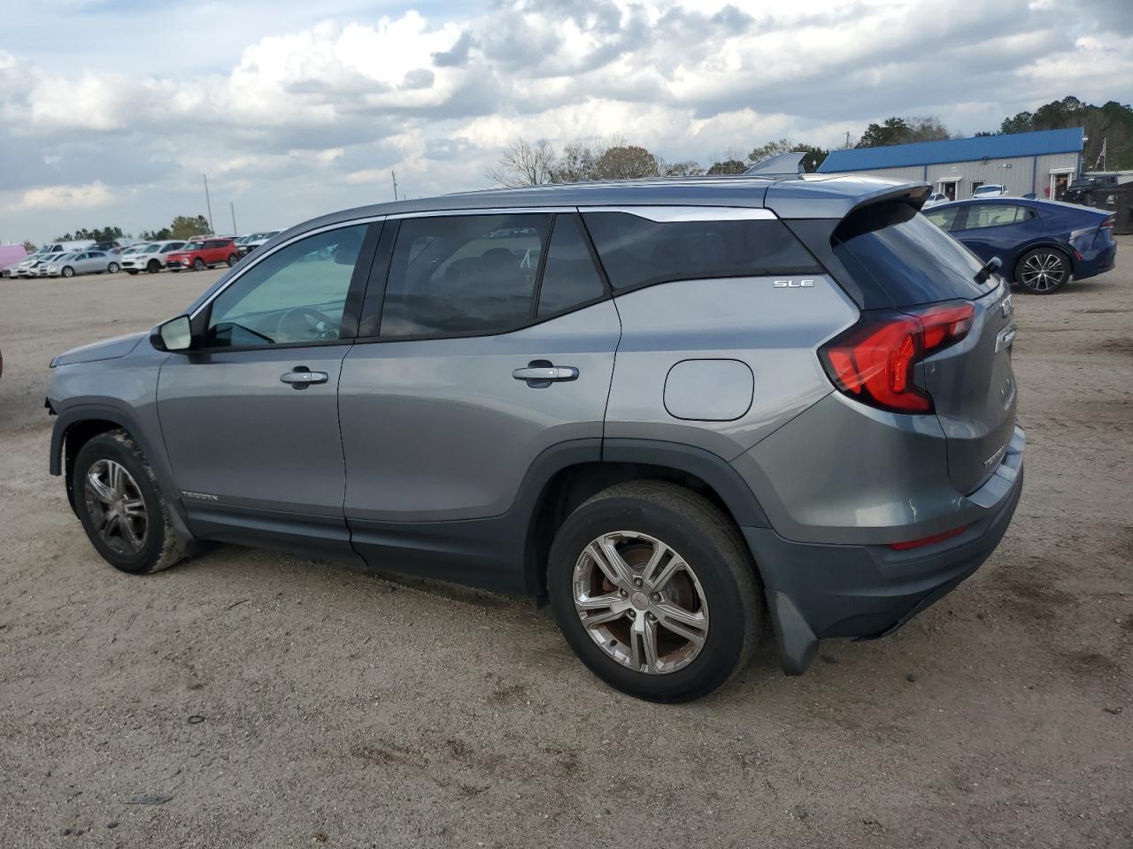 2019 GMC Terrain - Image 2