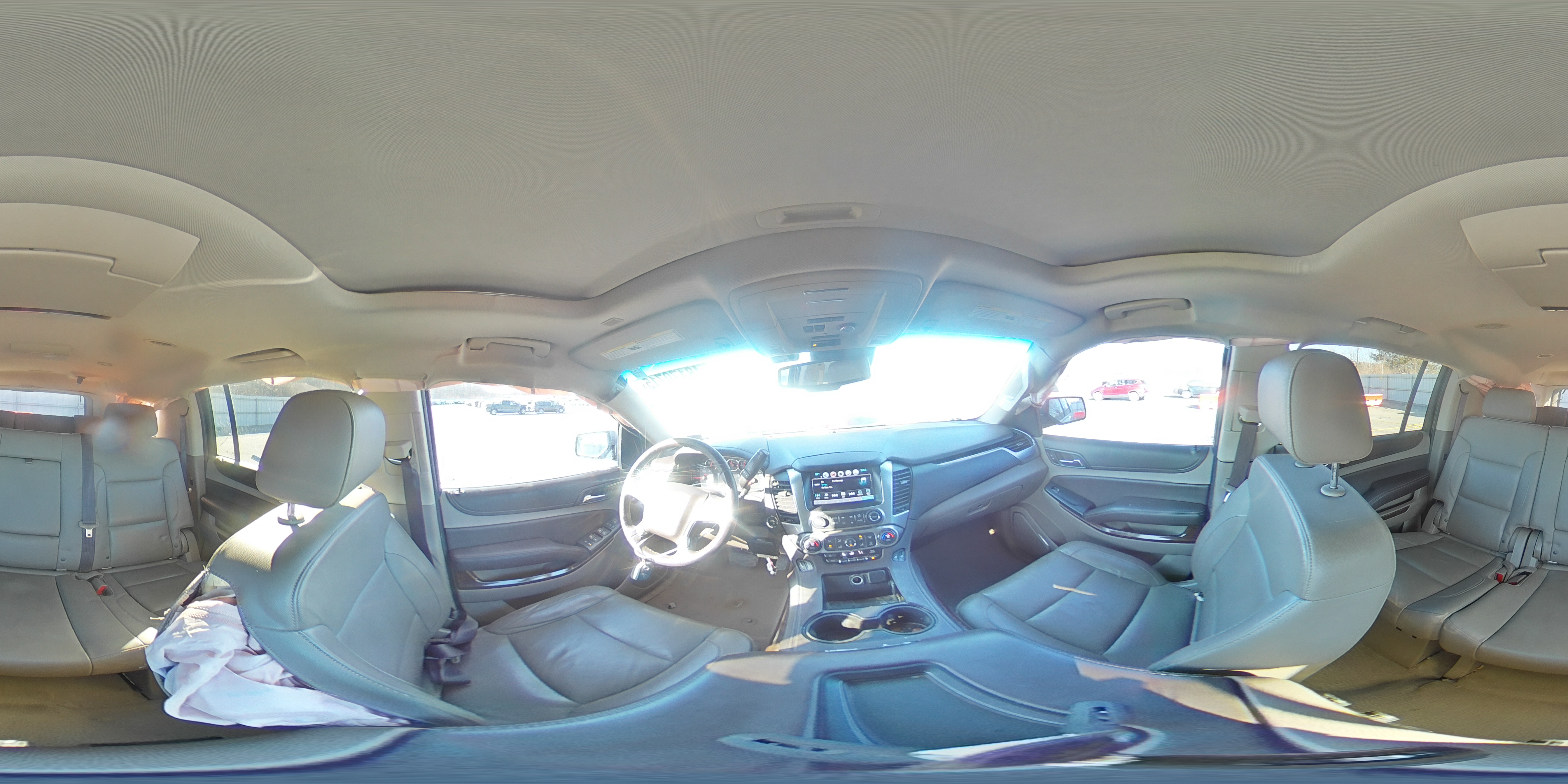 2019 Chevrolet Suburban - Image 14