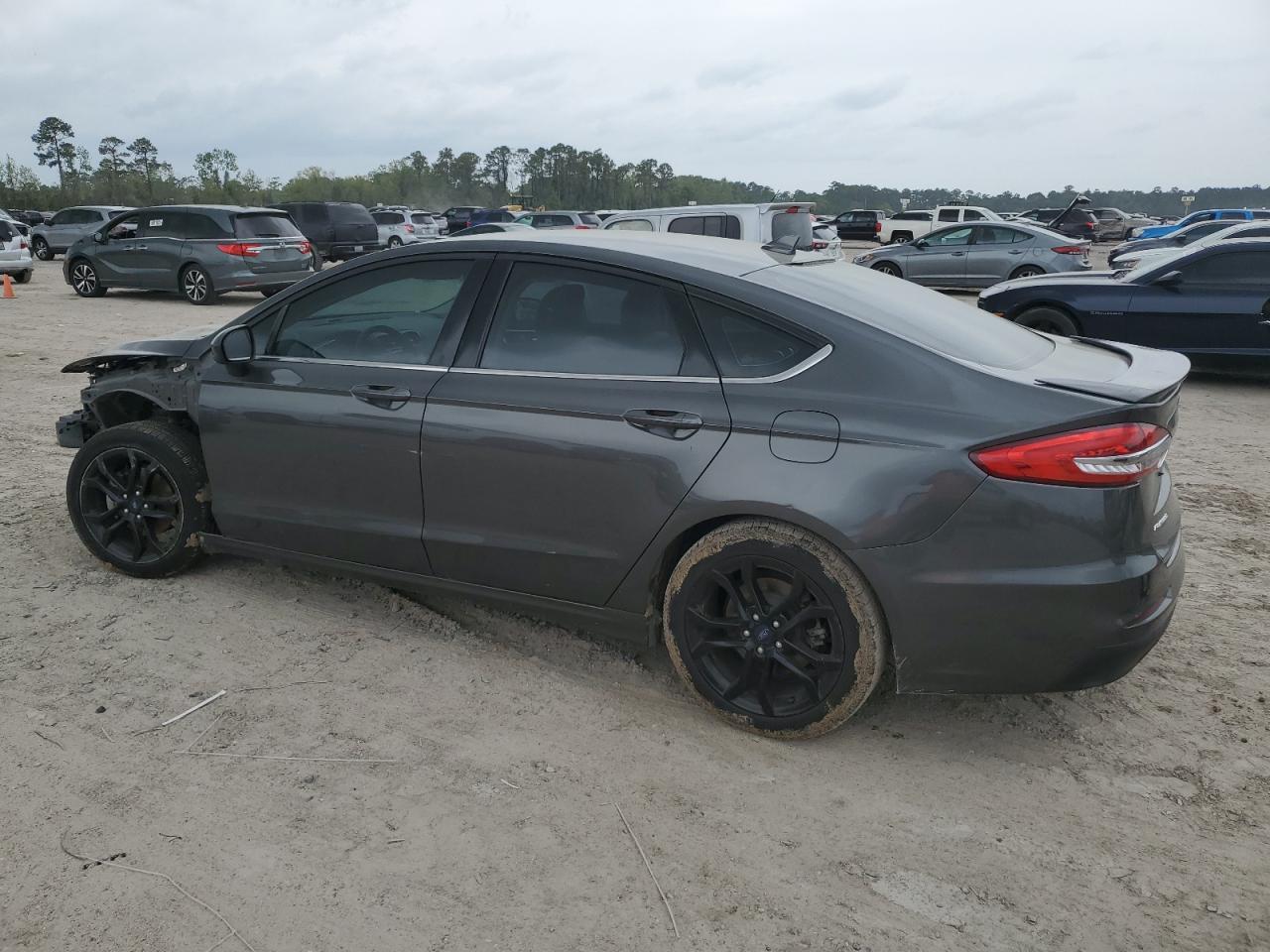 3FA6P0HD7KR215462 FORD FUSION 2019