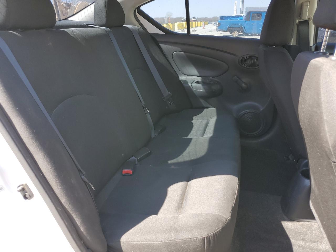 3N1CN7AP5KL810882 NISSAN VERSA 2019