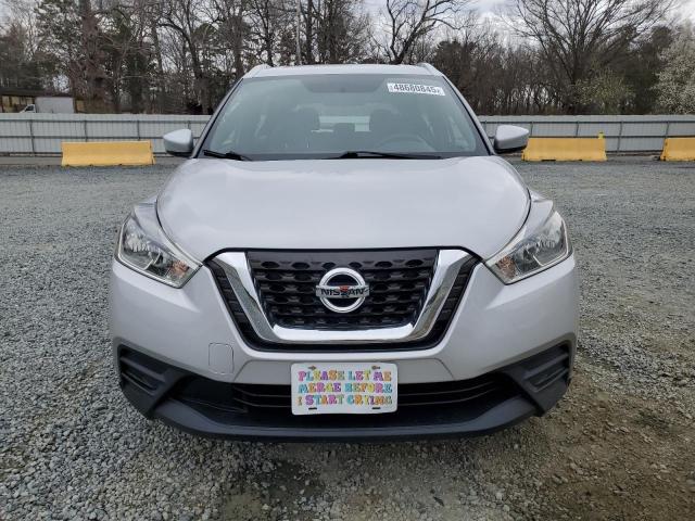  NISSAN KICKS 2019 Srebrny
