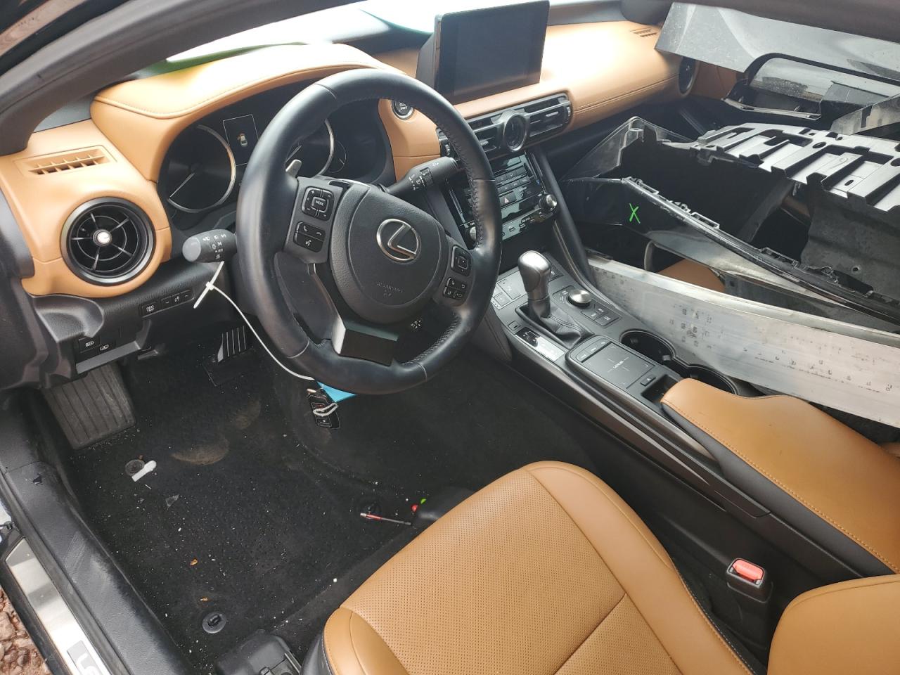 2023 Lexus IS - Image 8