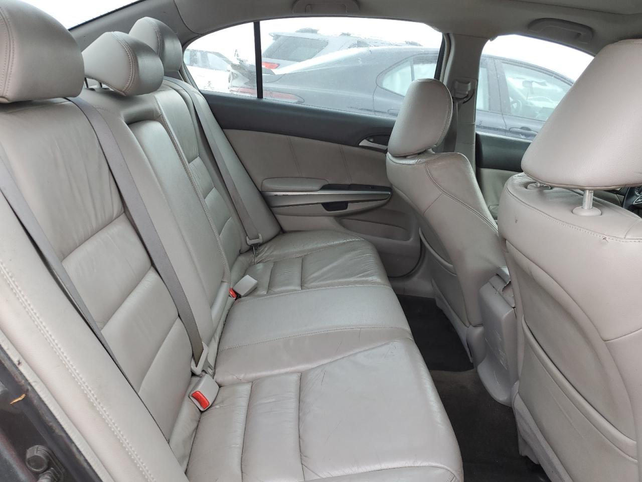 2009 Honda Accord - Image 10