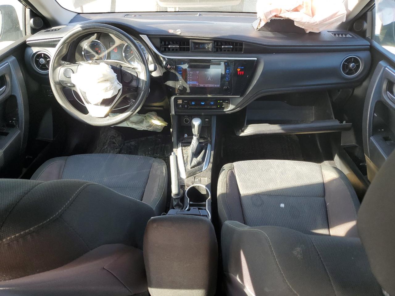 5YFBURHE0JP843043 TOYOTA COROLLA 2018