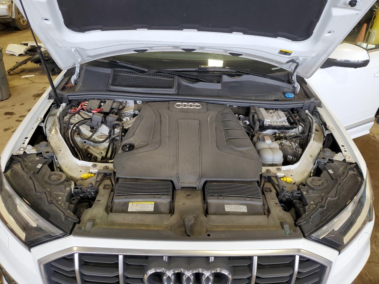 2021 Audi Q7 - Image 11