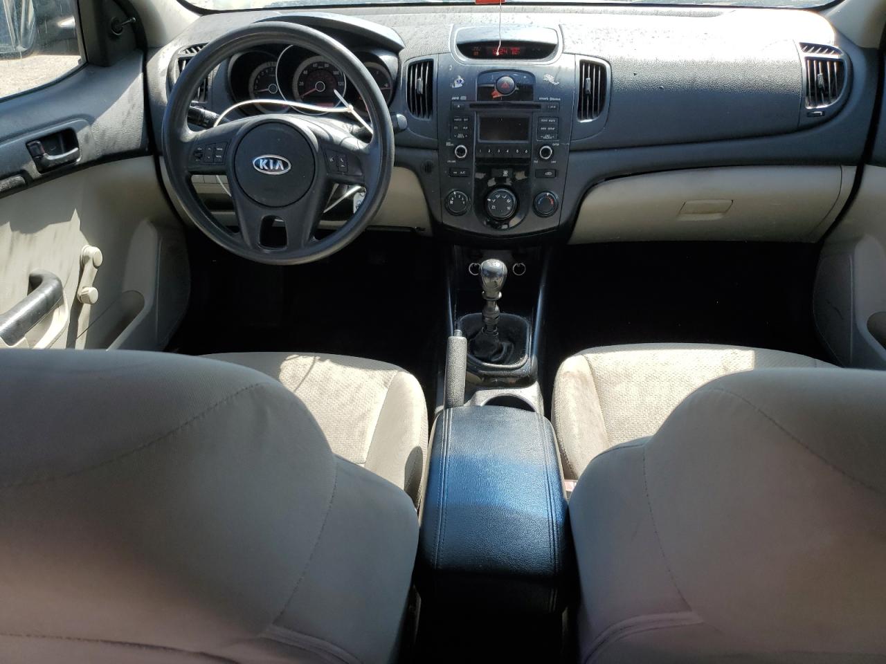 2011 Kia Forte - Image 8