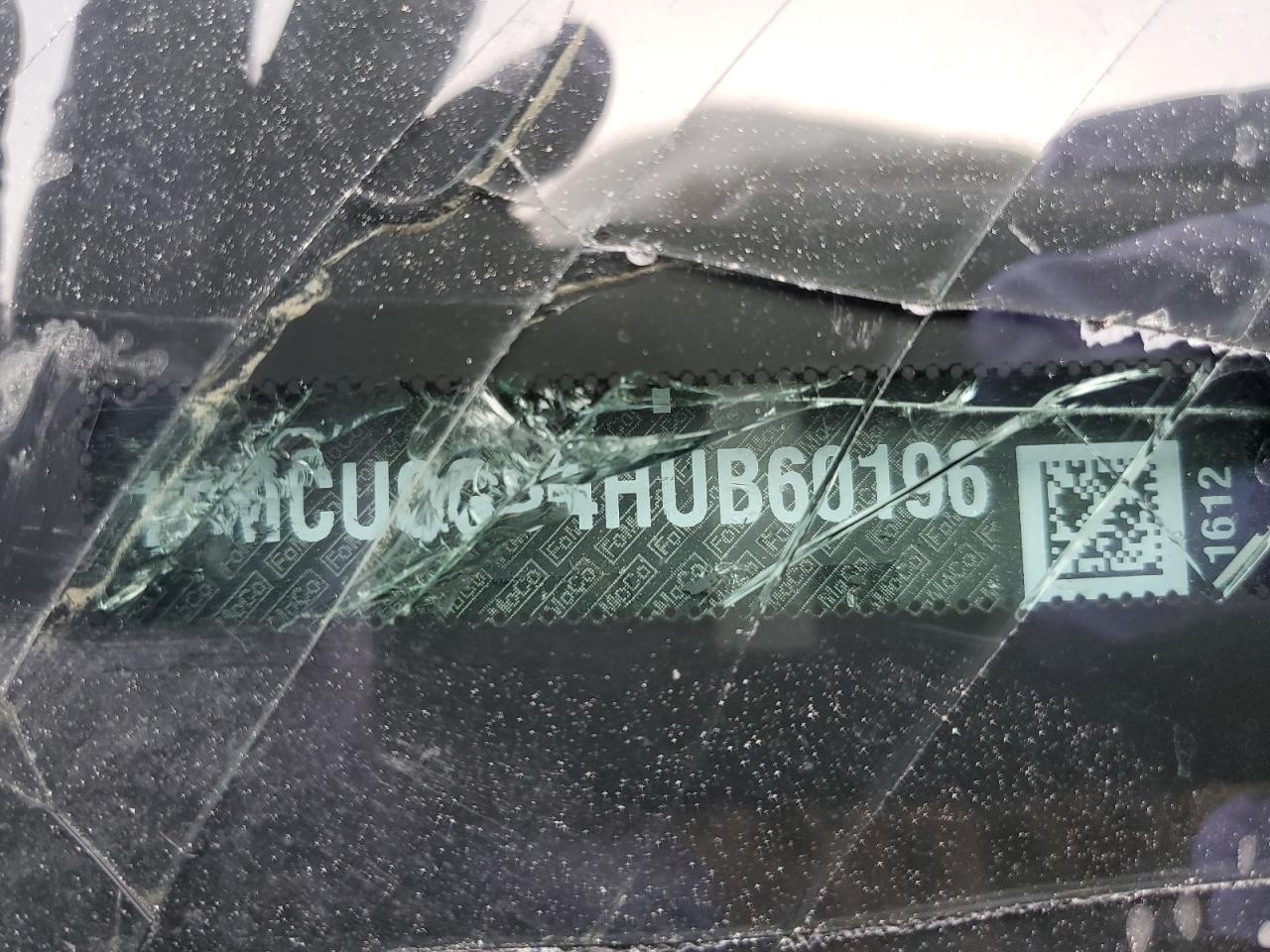 1FMCU0GD4HUB60196 FORD ESCAPE 2017