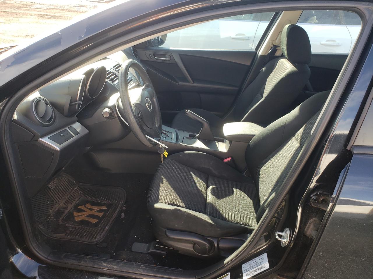 2012 Mazda 3 - Image 7