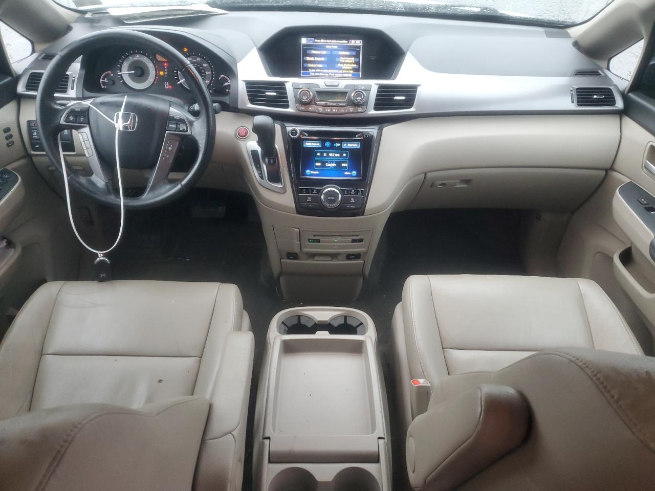 2015 Honda Odyssey - Image 8