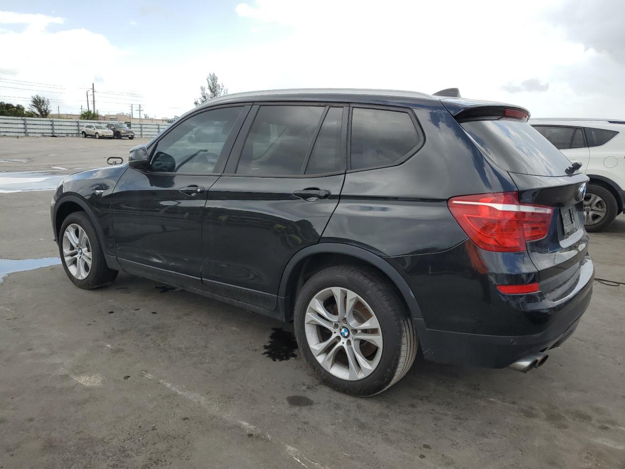 2015 BMW X3 - Image 2