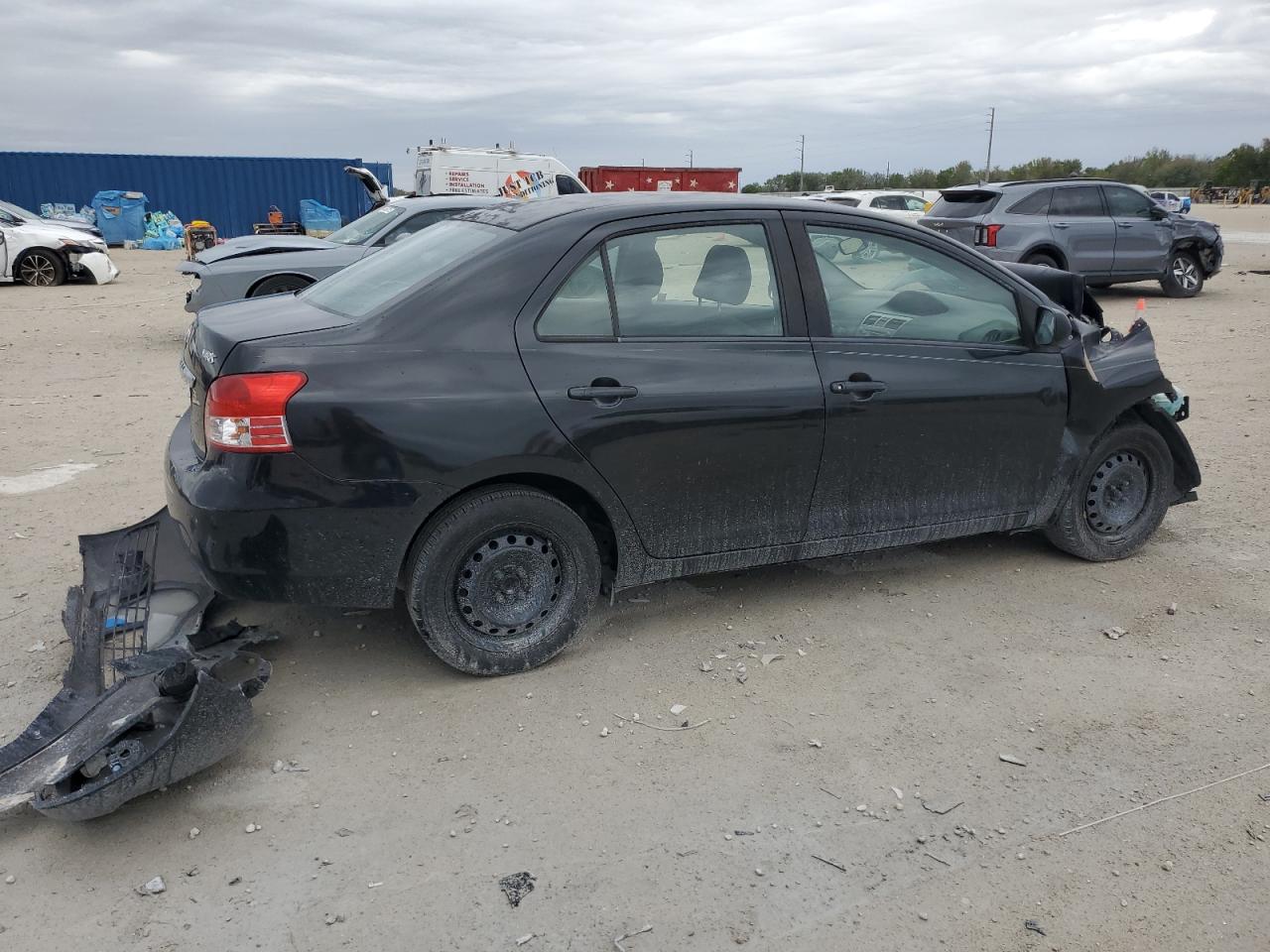 2009 Toyota Yaris - Image 3