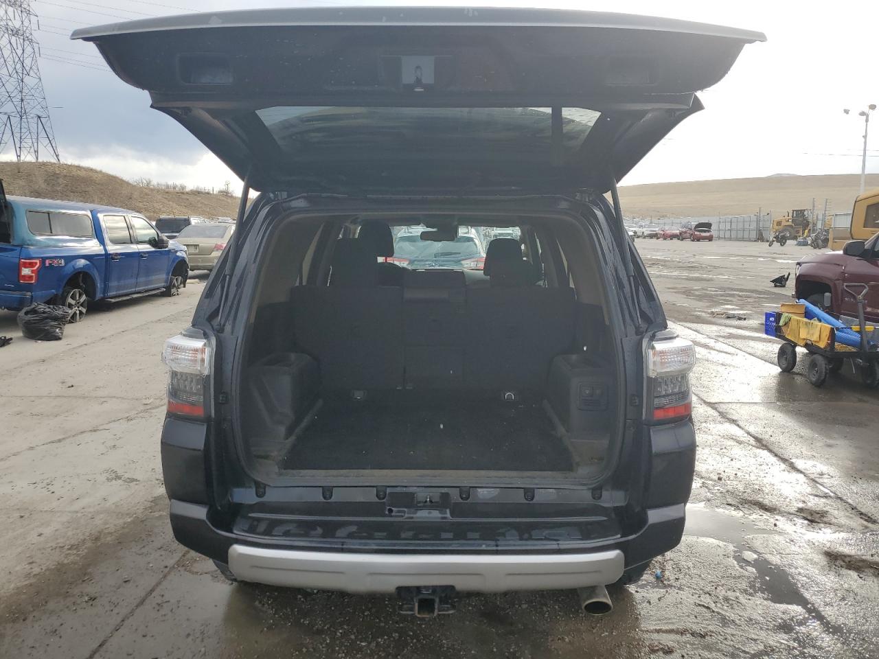 2022 Toyota 4Runner - Image 6