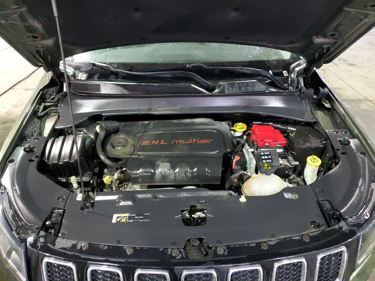 2021 Jeep Compass - Image 12