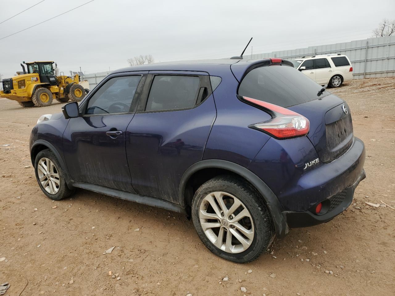 2015 Nissan Juke - Image 2