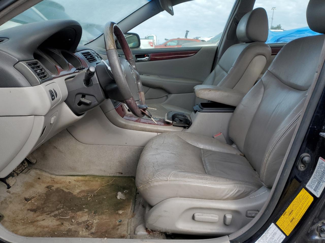 2002 Lexus ES - Image 7
