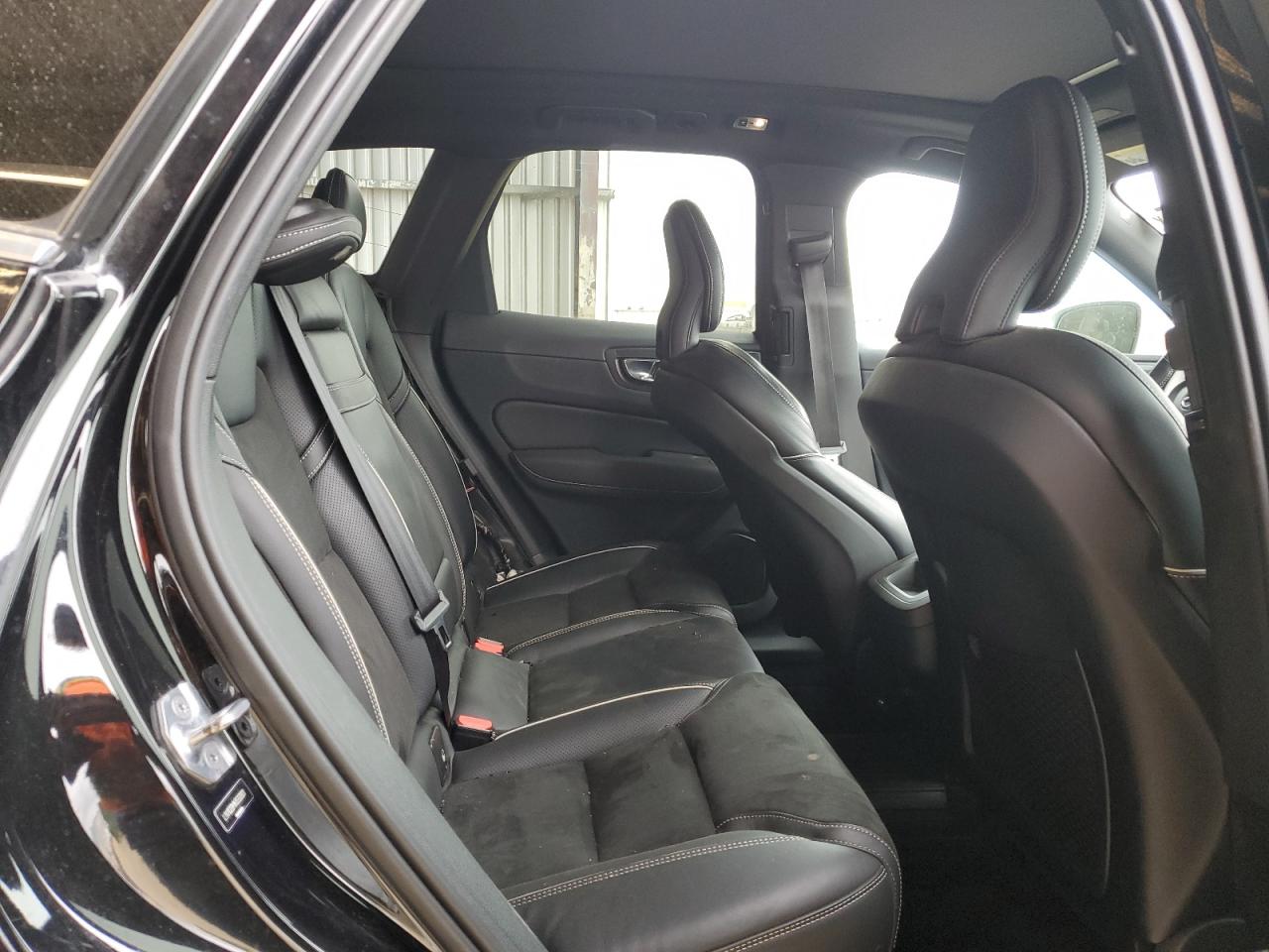 2019 Volvo XC60 - Image 11