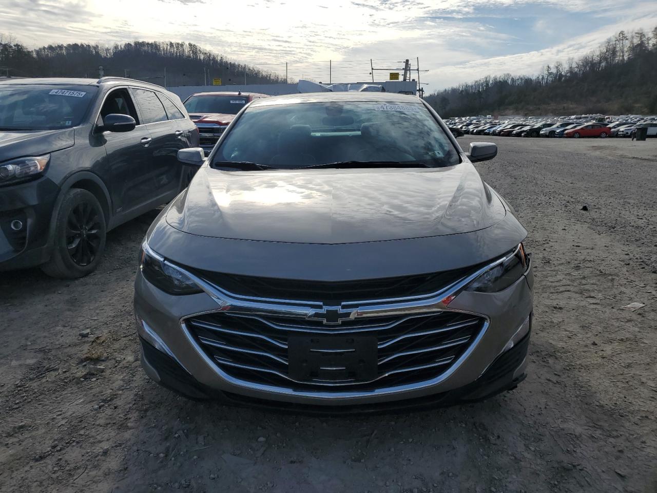 2022 Chevrolet Malibu - Image 5