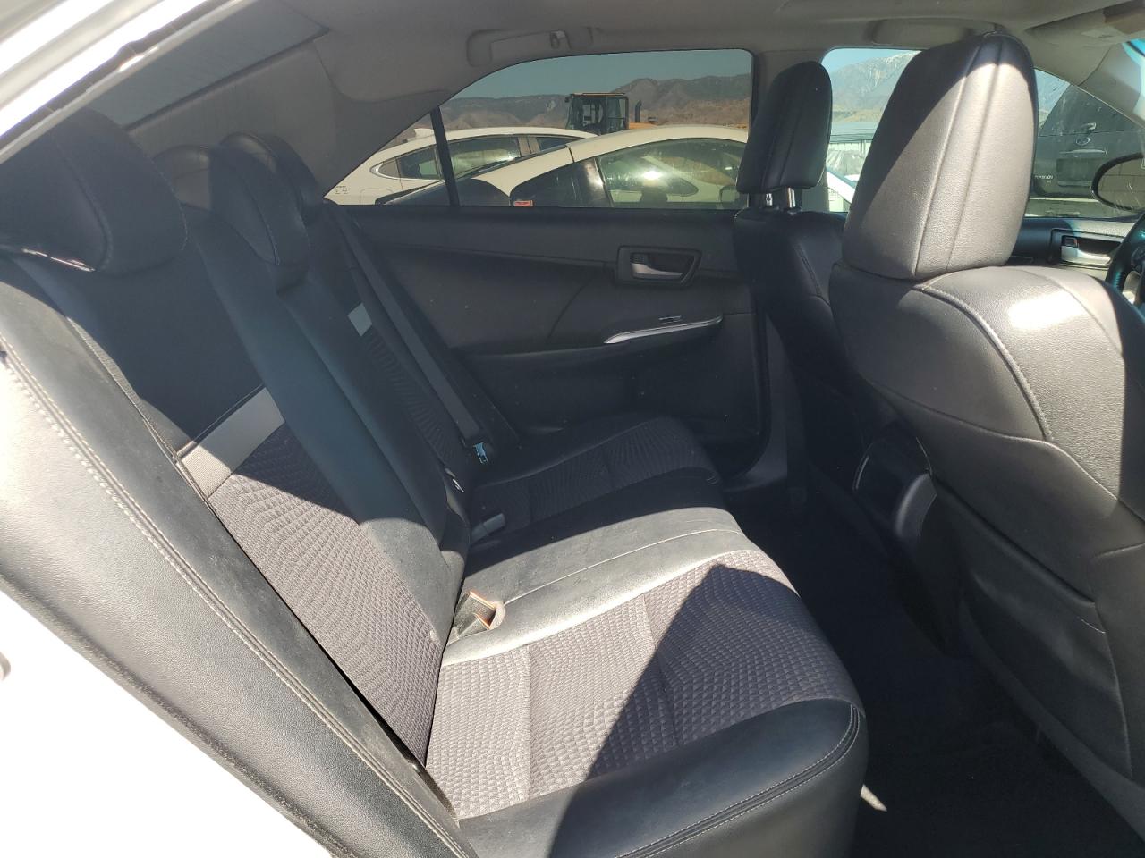 2014 Toyota Camry - Image 10