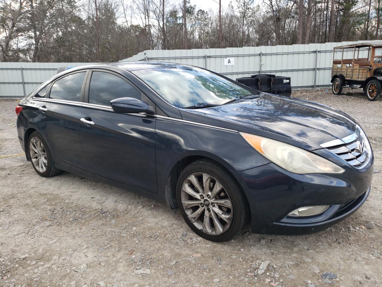 2012 Hyundai Sonata - Image 4