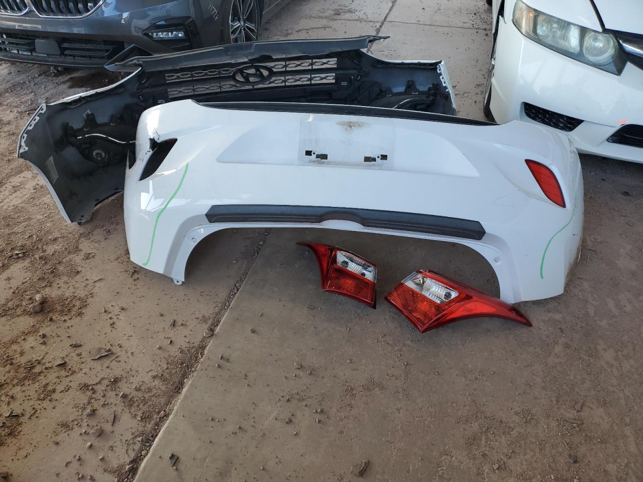 2016 Hyundai Elantra - Image 13