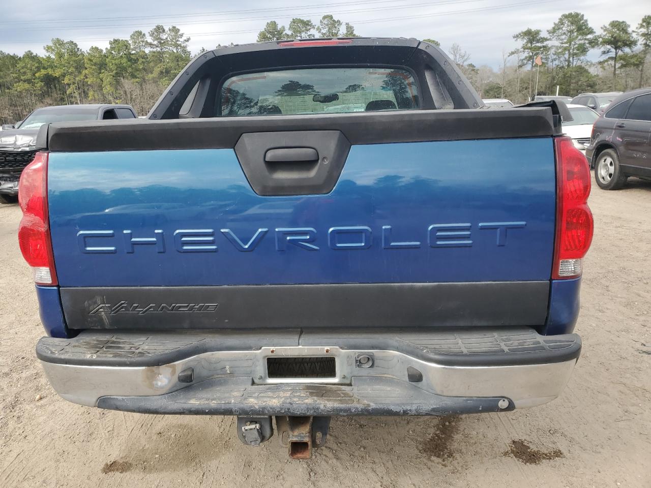 2006 Chevrolet Avalanche - Image 6