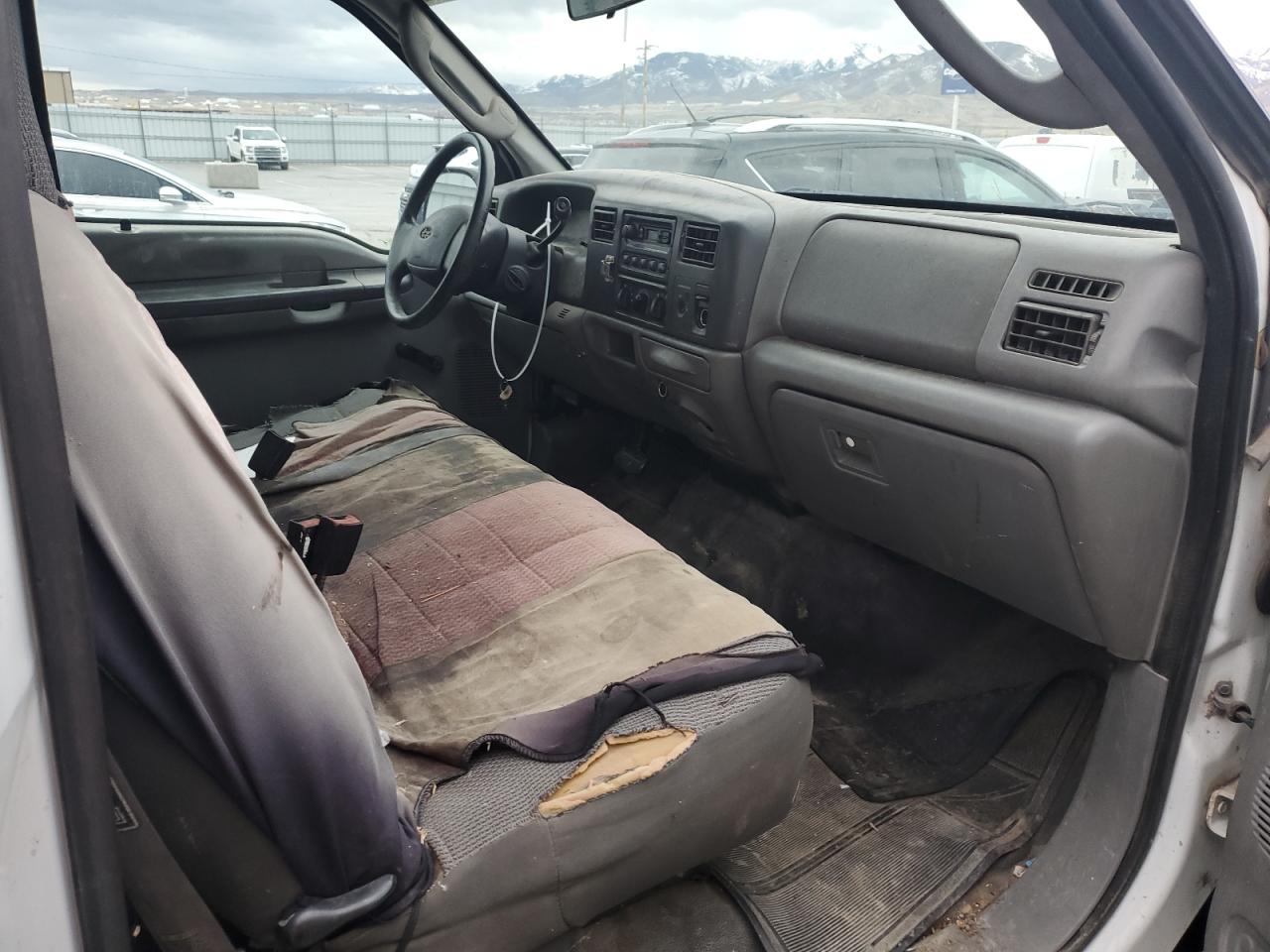2004 Ford F250 - Image 10