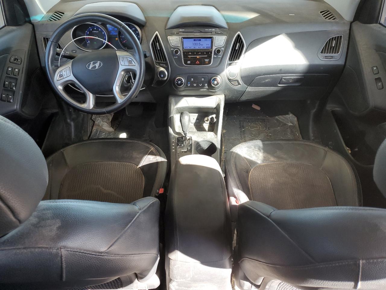 2012 Hyundai Tucson - Image 8