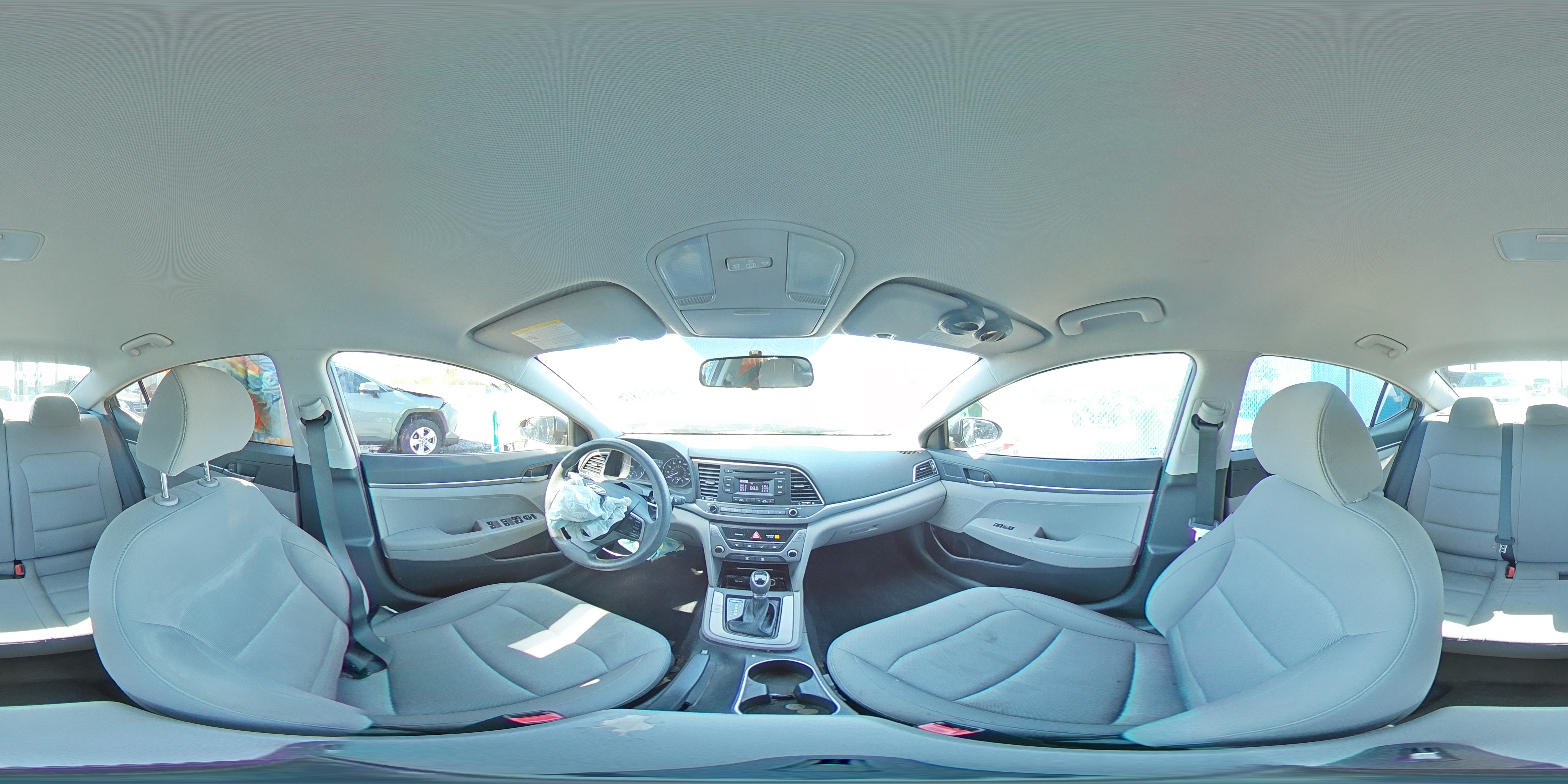 2017 Hyundai Elantra - Image 15