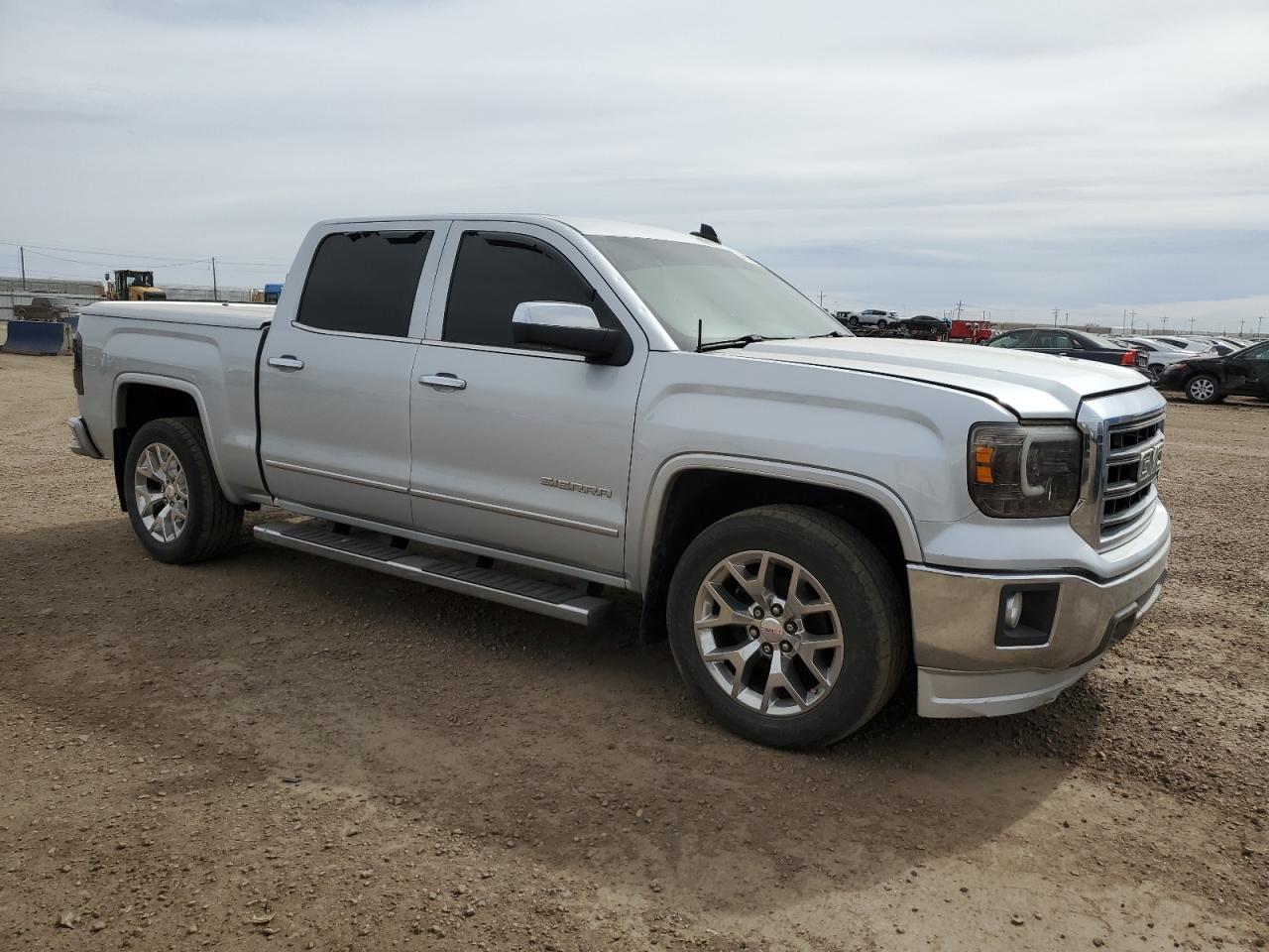 2015 GMC Sierra - Image 4