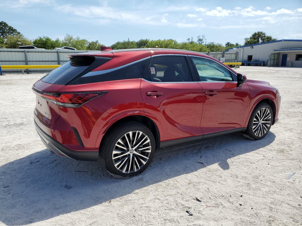 2024 Lexus RX - Image 3