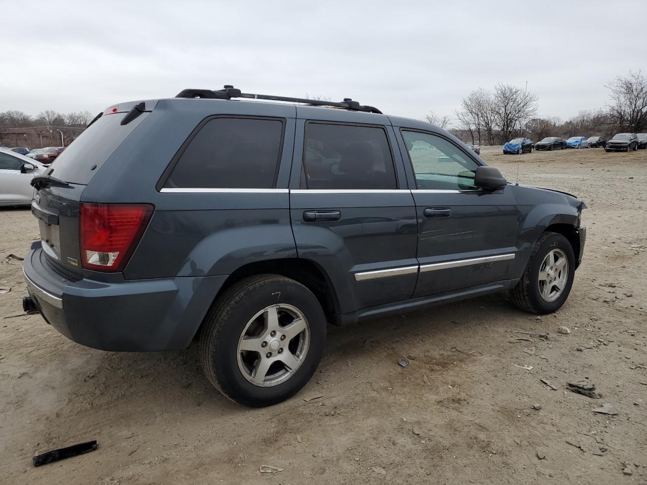 2007 Jeep Grand Cherokee - Image 3