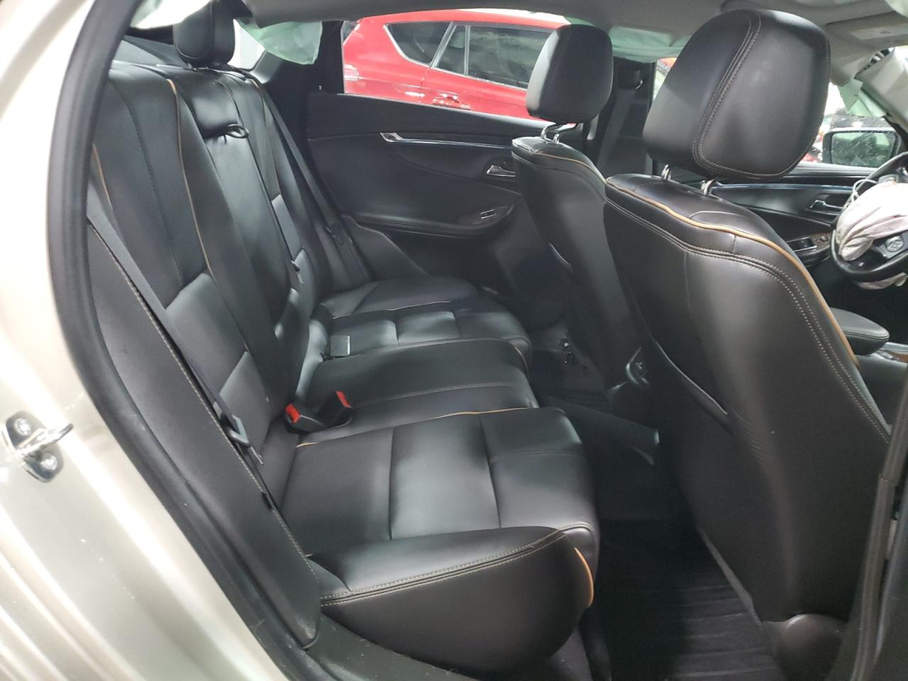 2015 Chevrolet Impala - Image 11