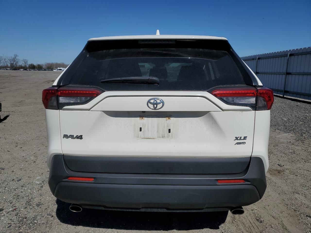 2019 Toyota RAV 4 - Image 6