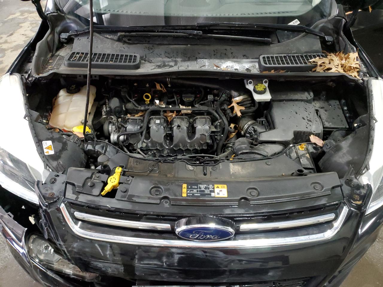1FMCU9J93GUC18192 FORD ESCAPE 2016