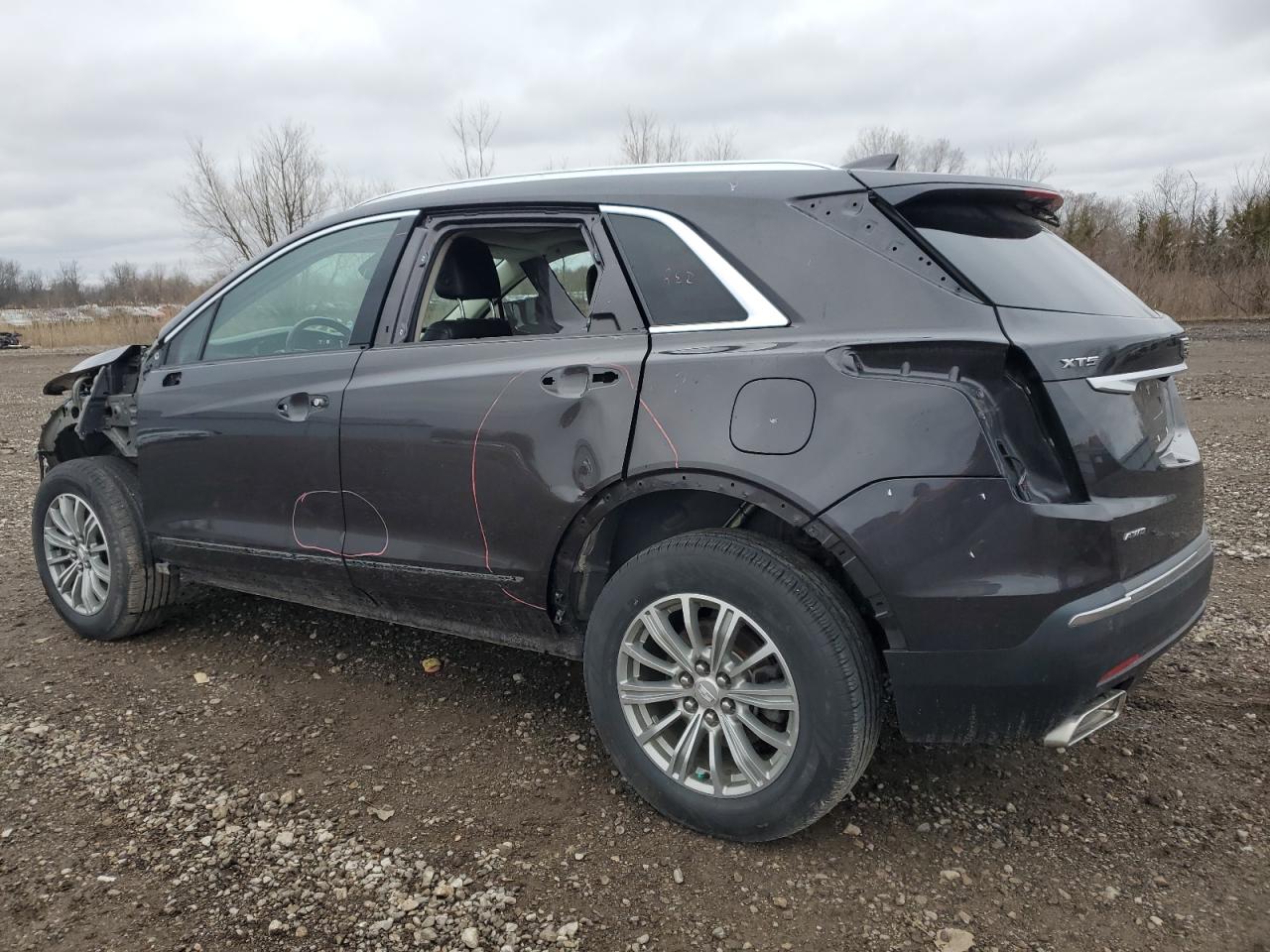 2019 Cadillac XT5 - Image 2