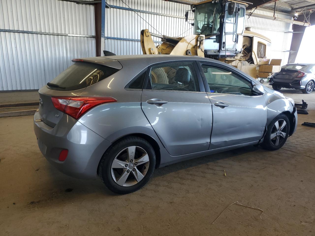2013 Hyundai Elantra - Image 3