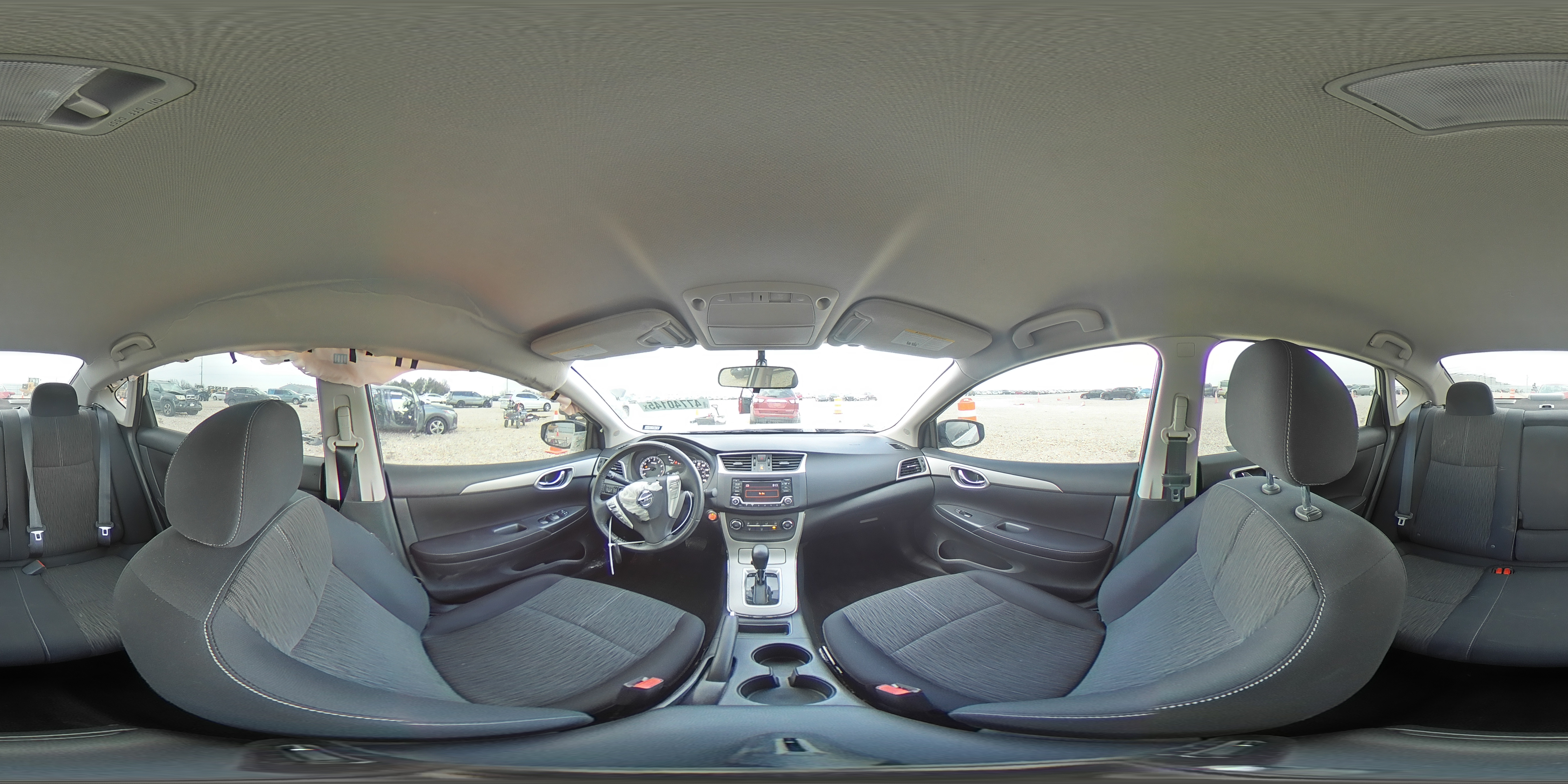 2015 Nissan Sentra - Image 13