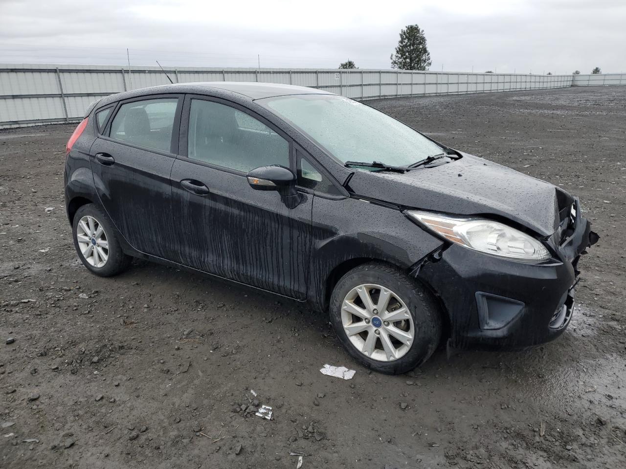 2013 Ford Fiesta - Image 4