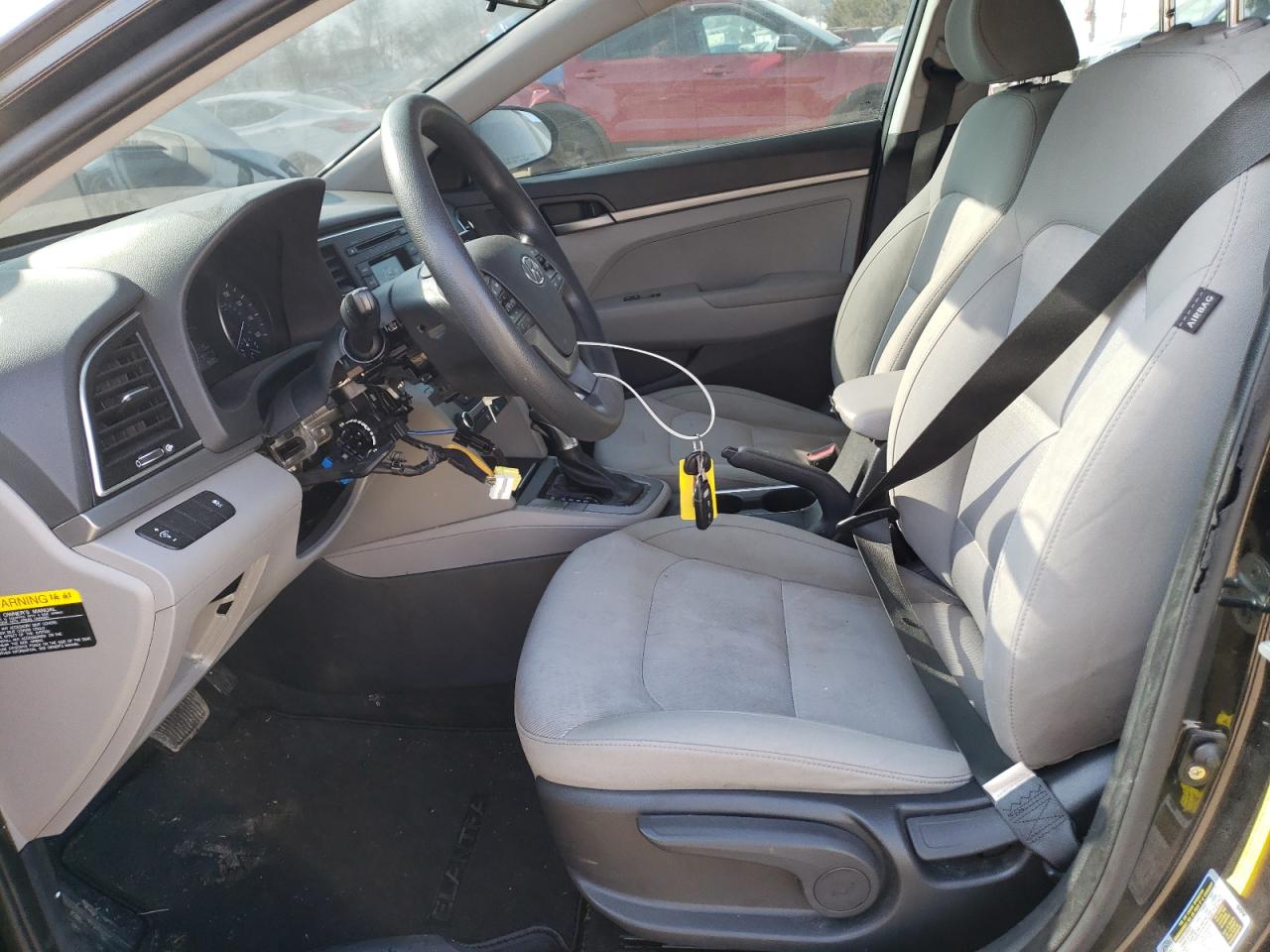2017 Hyundai Elantra - Image 7