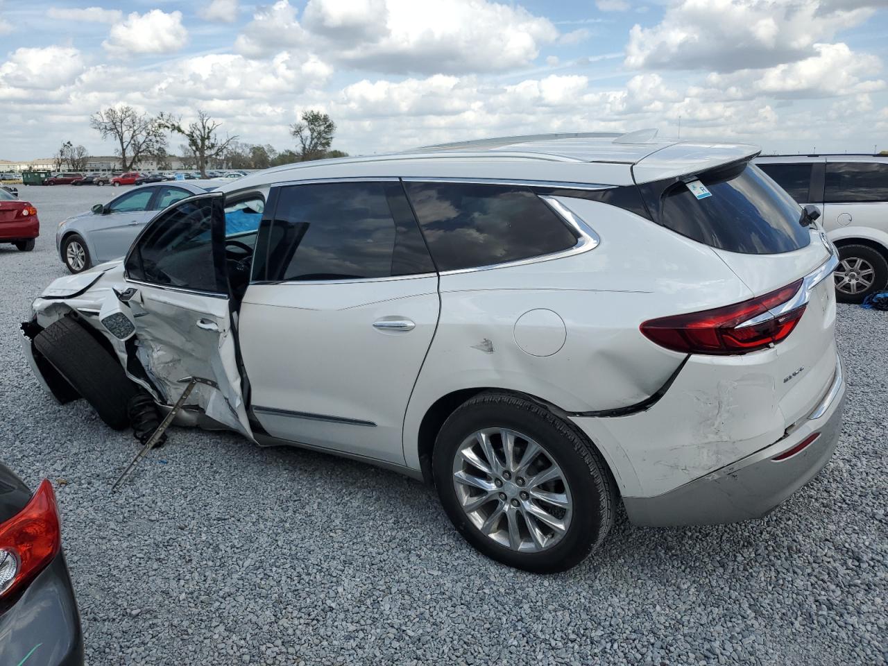 2018 Buick Enclave - Image 2