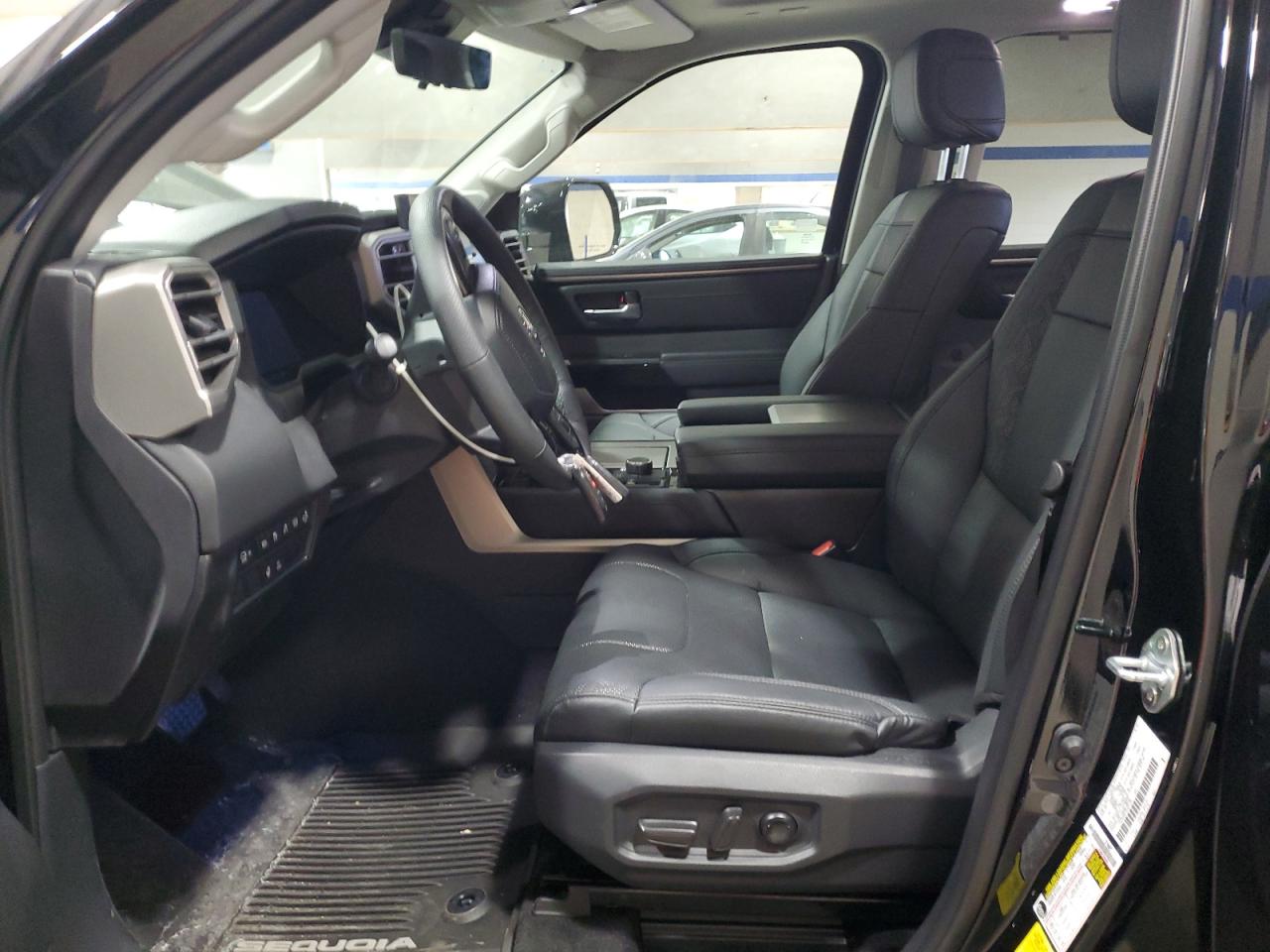 7SVAAABA7RX031351 TOYOTA SEQUOIA 2024