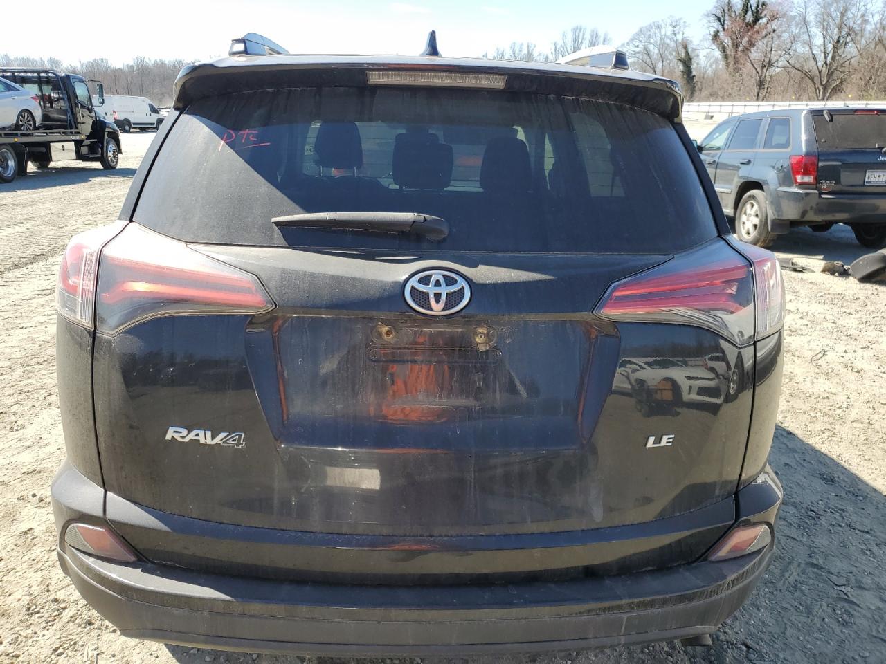 2T3ZFREV1JW411032 TOYOTA RAV4 2018