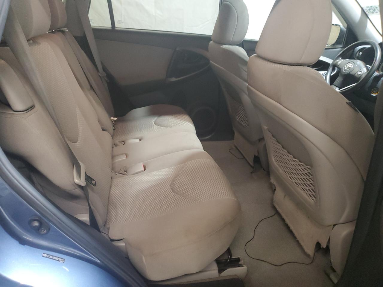 2012 Toyota RAV 4 - Image 11