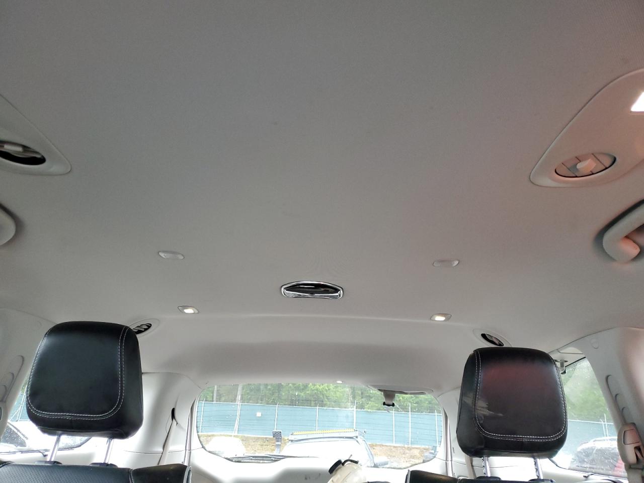 2021 Chrysler Pacifica - Image 10