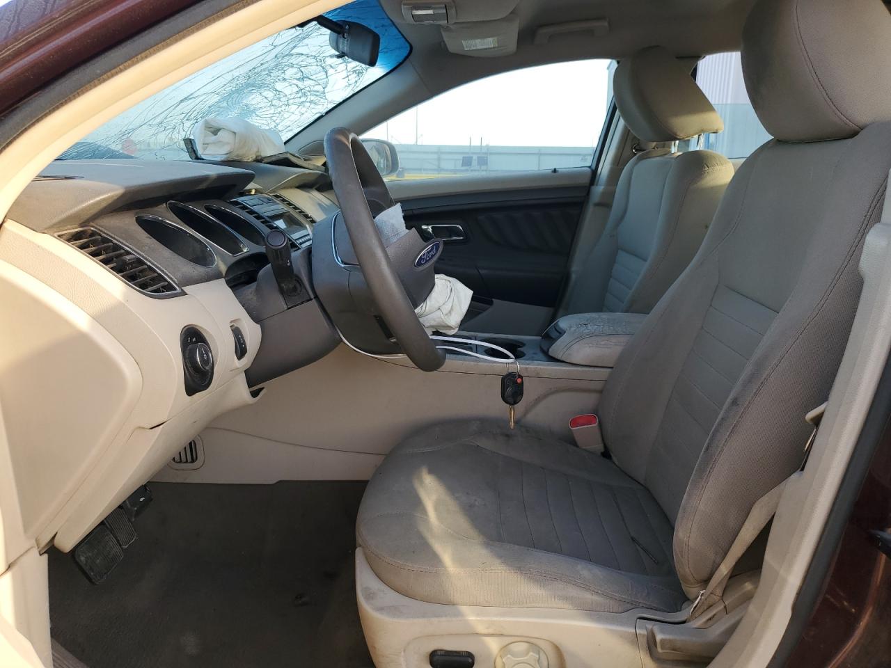 2010 Ford Taurus - Image 7
