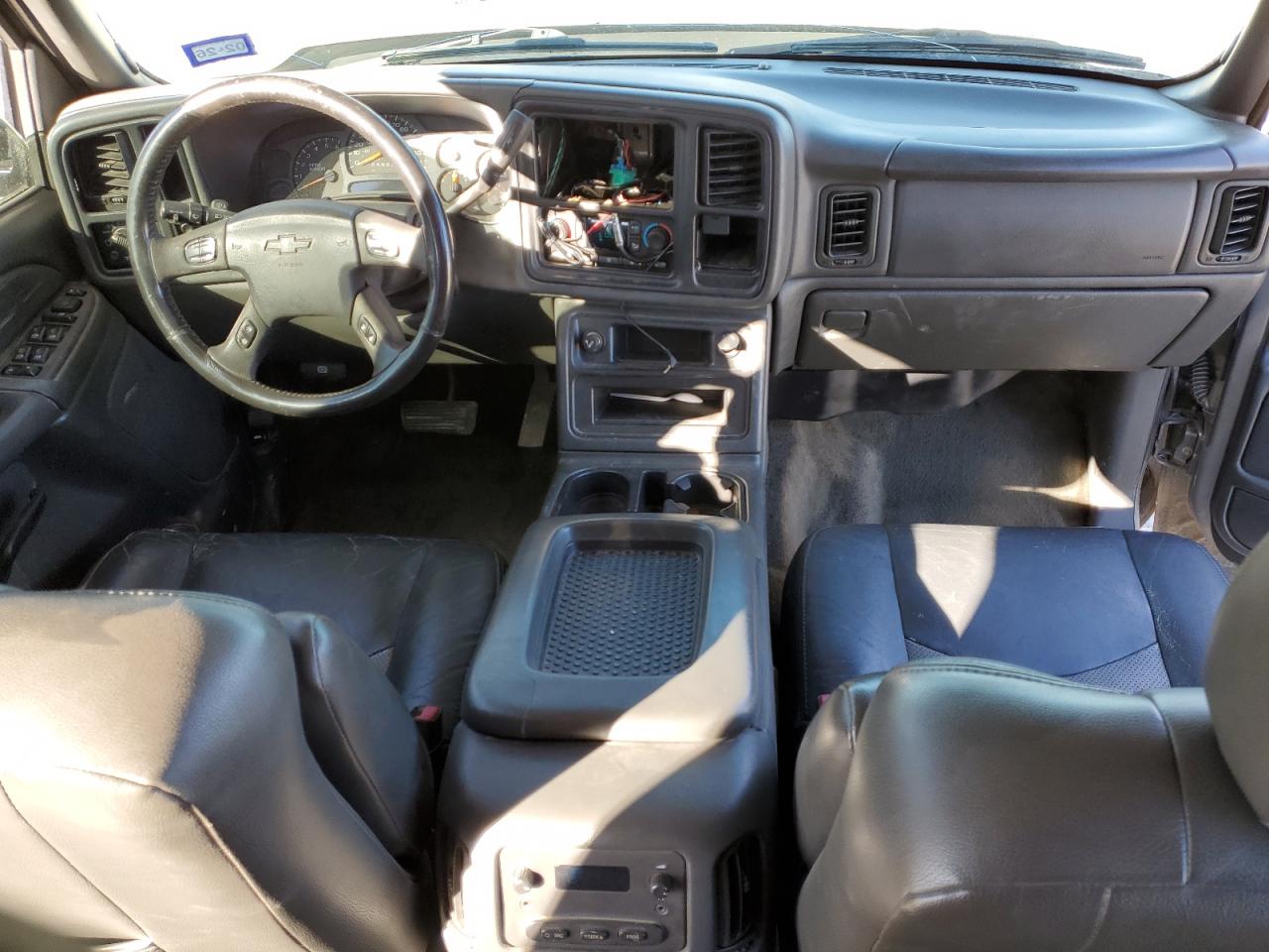 2006 Chevrolet Silverado - Image 8