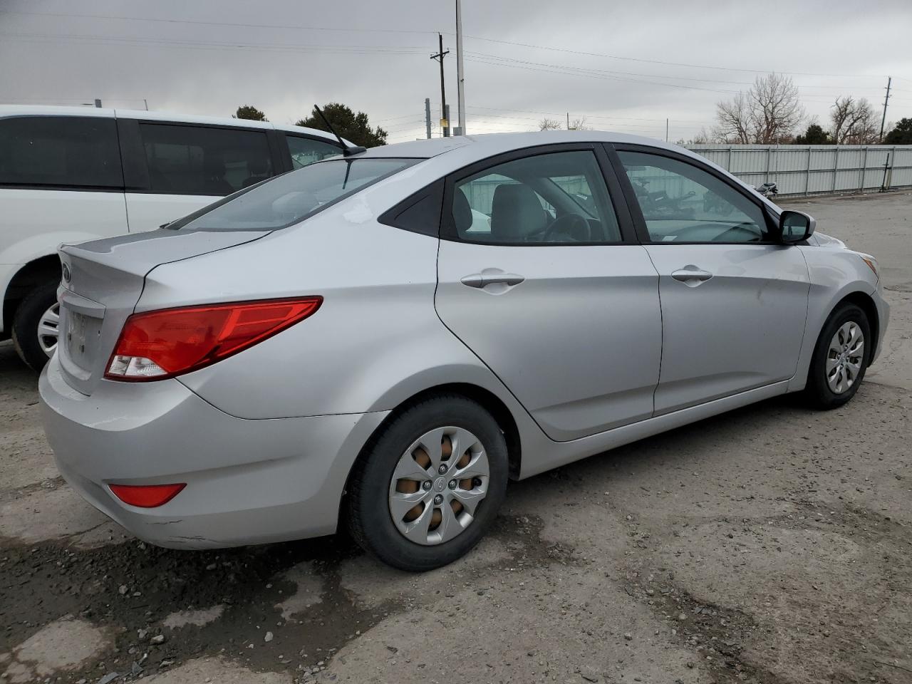 2016 Hyundai Accent - Image 3