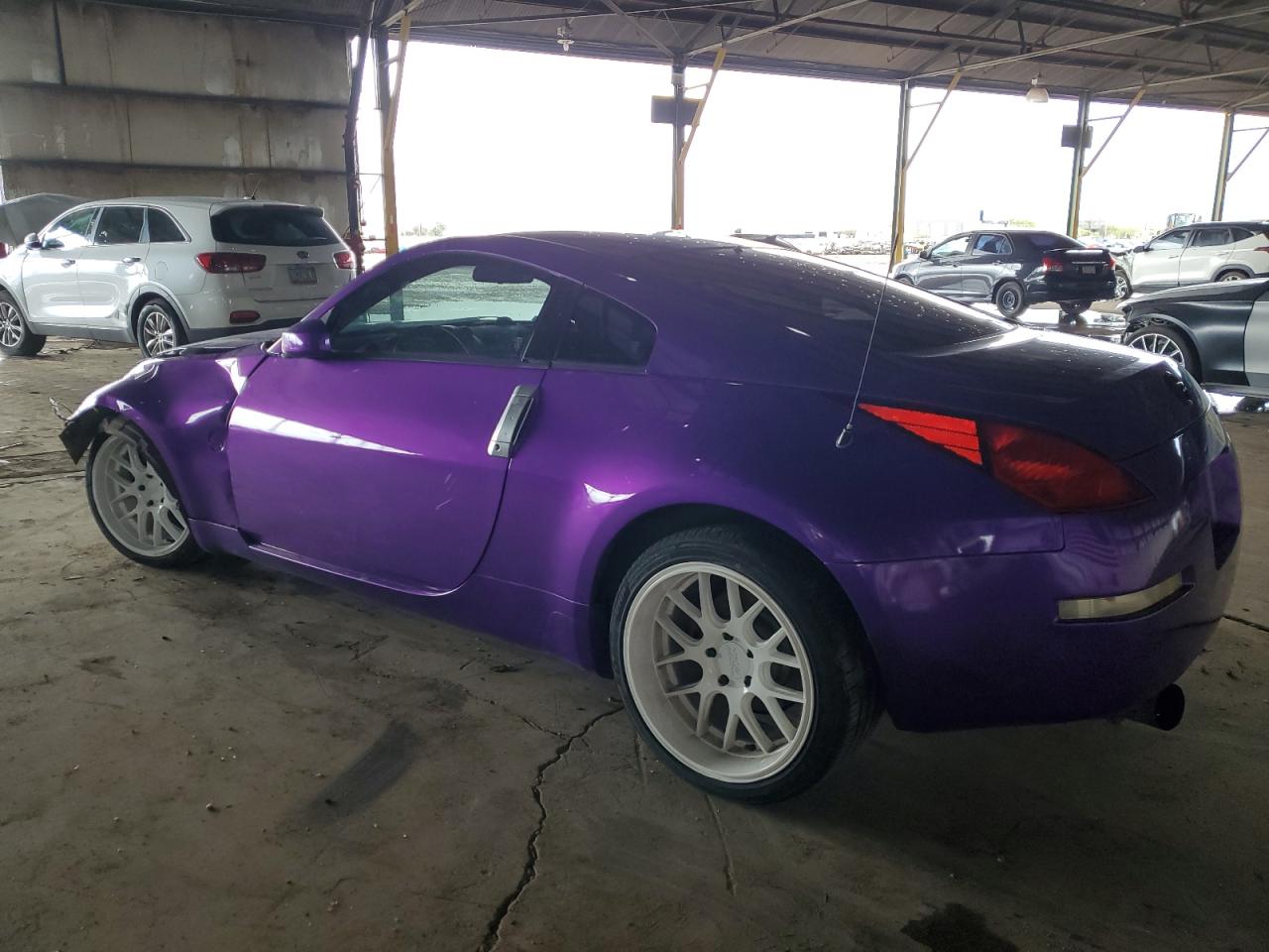 2005 Nissan 350Z - Image 2