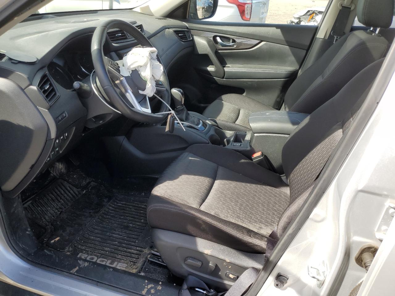 JN8AT2MV5KW379949 NISSAN ROGUE 2019